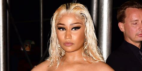 niki minaji naked|Nicki Minaj Goes Nude on Instagram in Celebration of 39th Birthday.